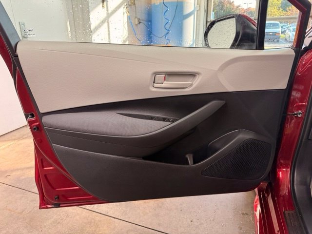 Used 2024  Toyota LE image 10