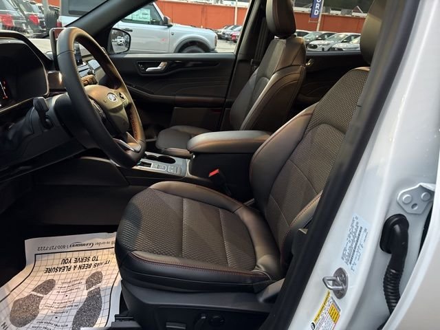 2025 Ford Escape ST-Line - Photo 26