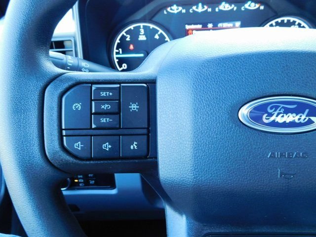 2024 Ford F-350 Super Duty Chassis Cab XL - Photo 20