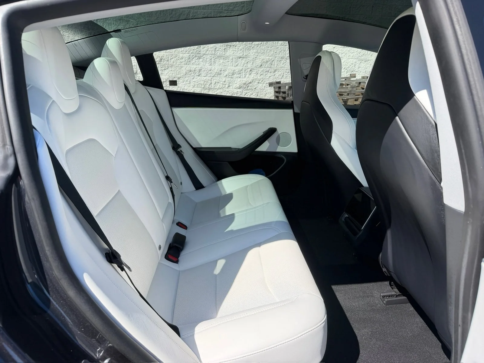 Used 2025  Tesla Performance image 5
