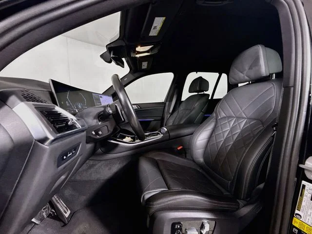 Used 2024 Black BMW xDrive40i image 11