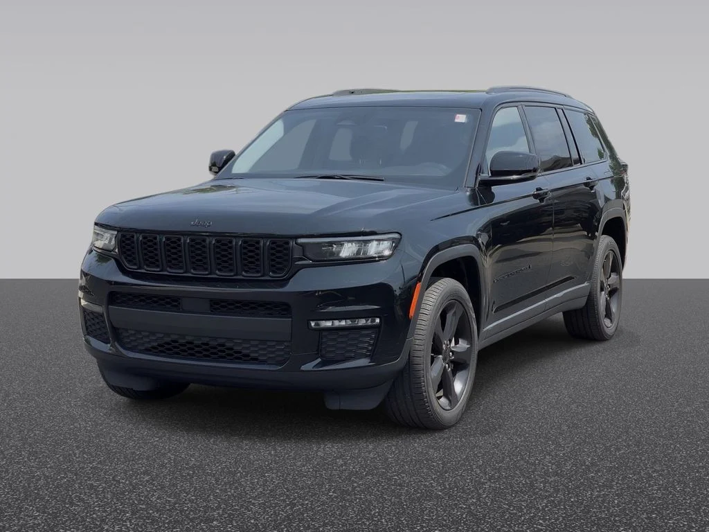 Used 2023 Black Jeep Limited image 2