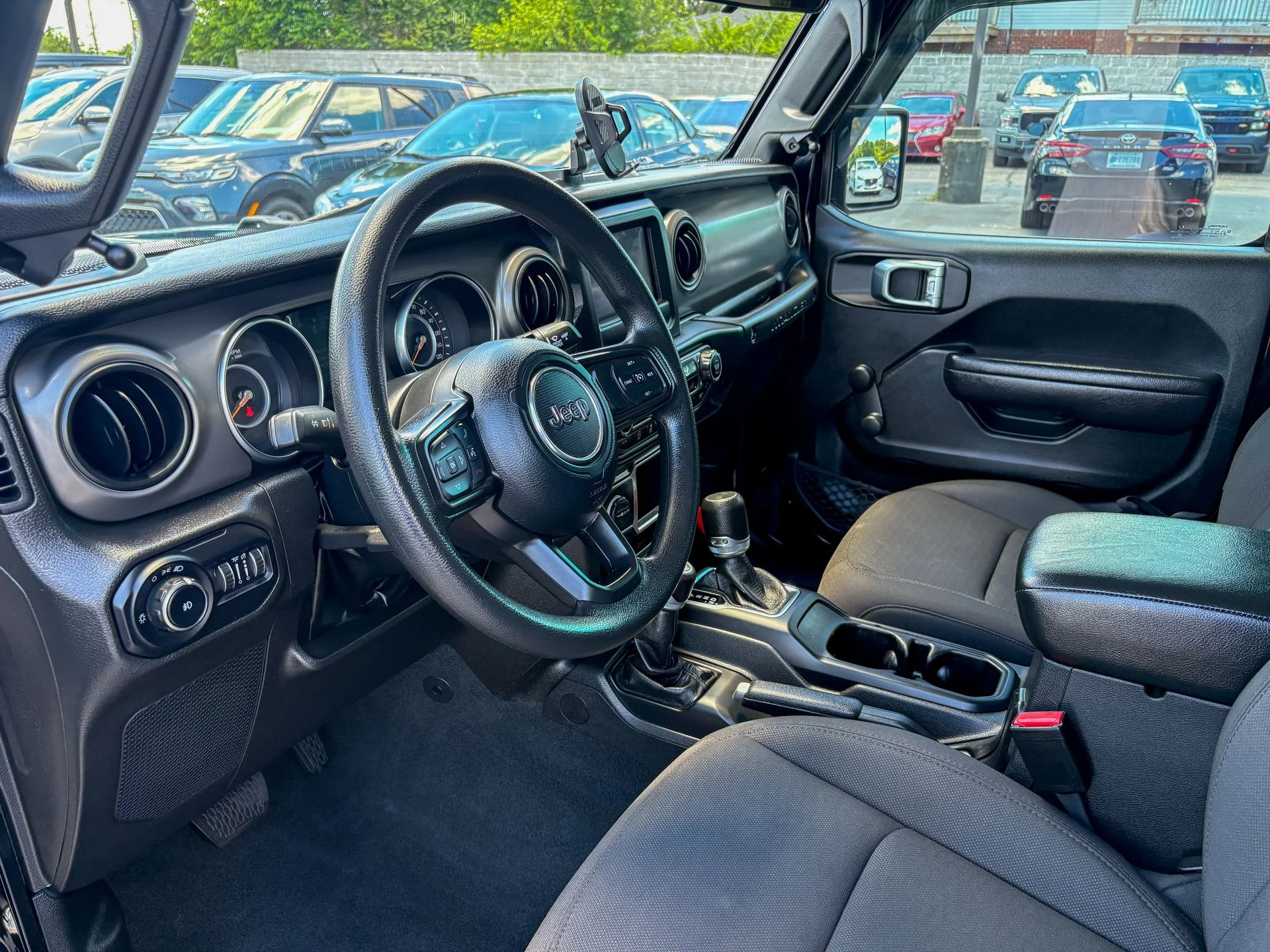 Used 2022 Black Jeep  image 6