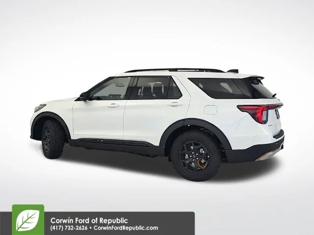 New 2026 Star White Metallic Tri-Coat Ford Tremor® image 38