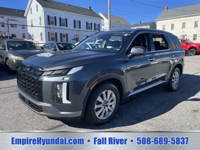 Used 2025 Gray Hyundai SEL image 10