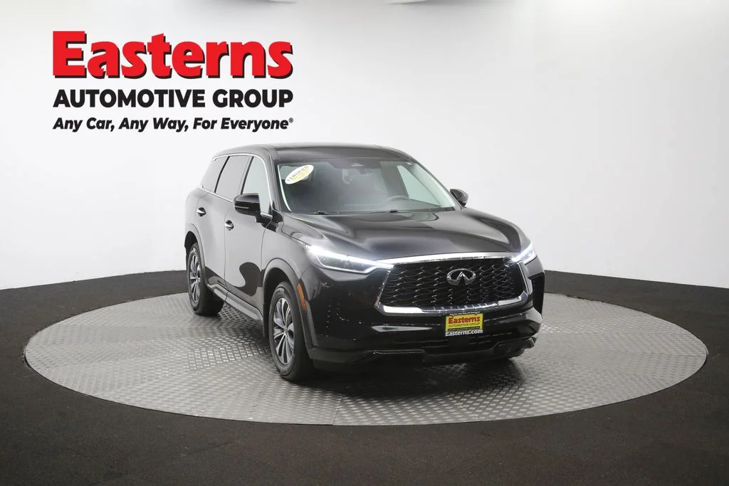 Used 2023 Black INFINITI PURE image 53