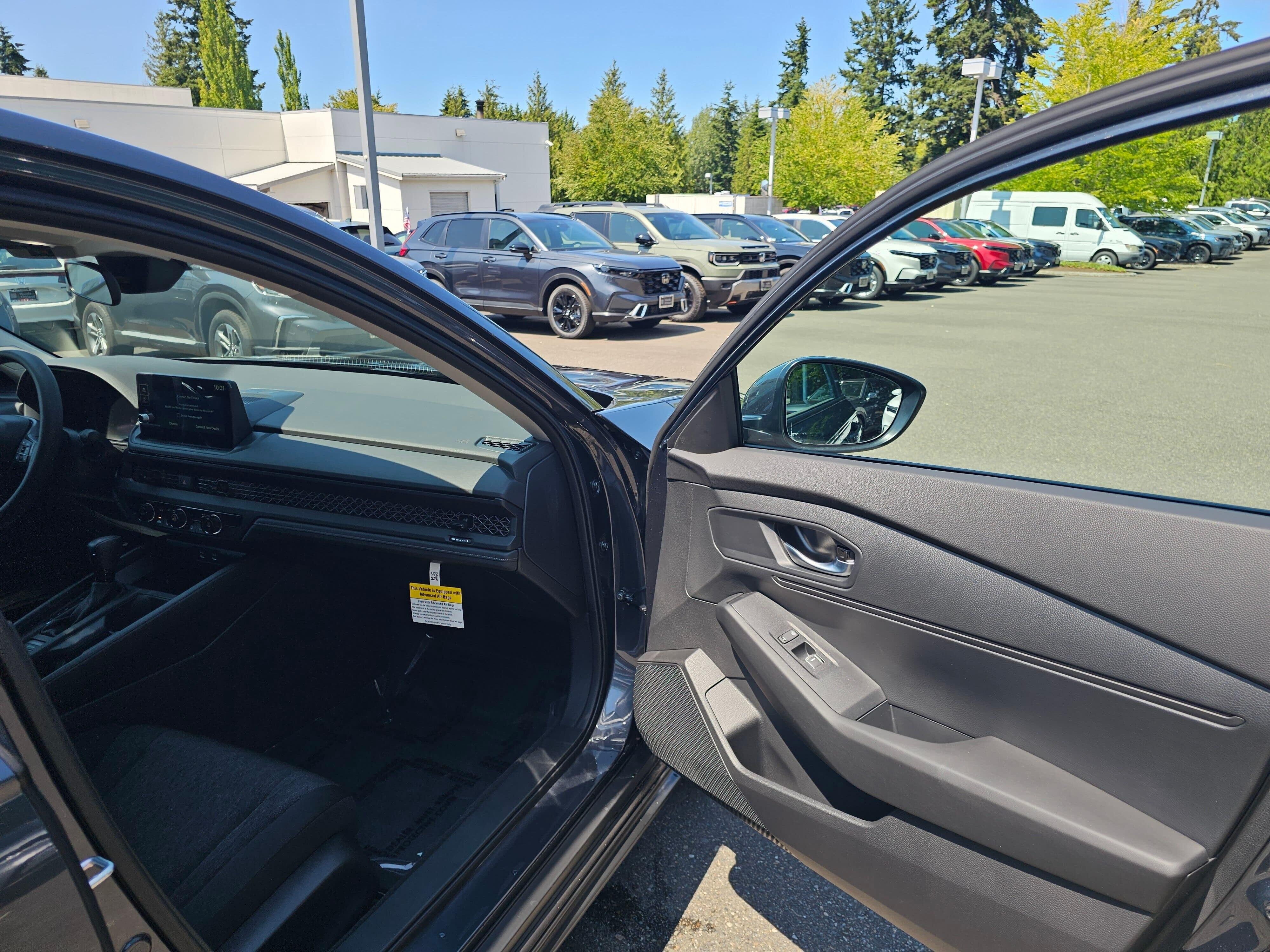 New 2026 Meteorite Gray Metallic Honda LX image 11