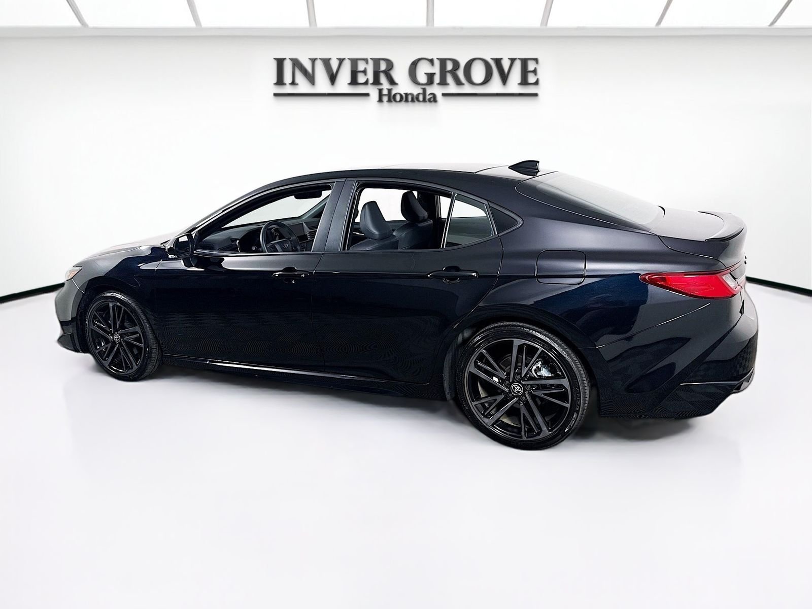 2025 Toyota Camry XSE - Photo 7