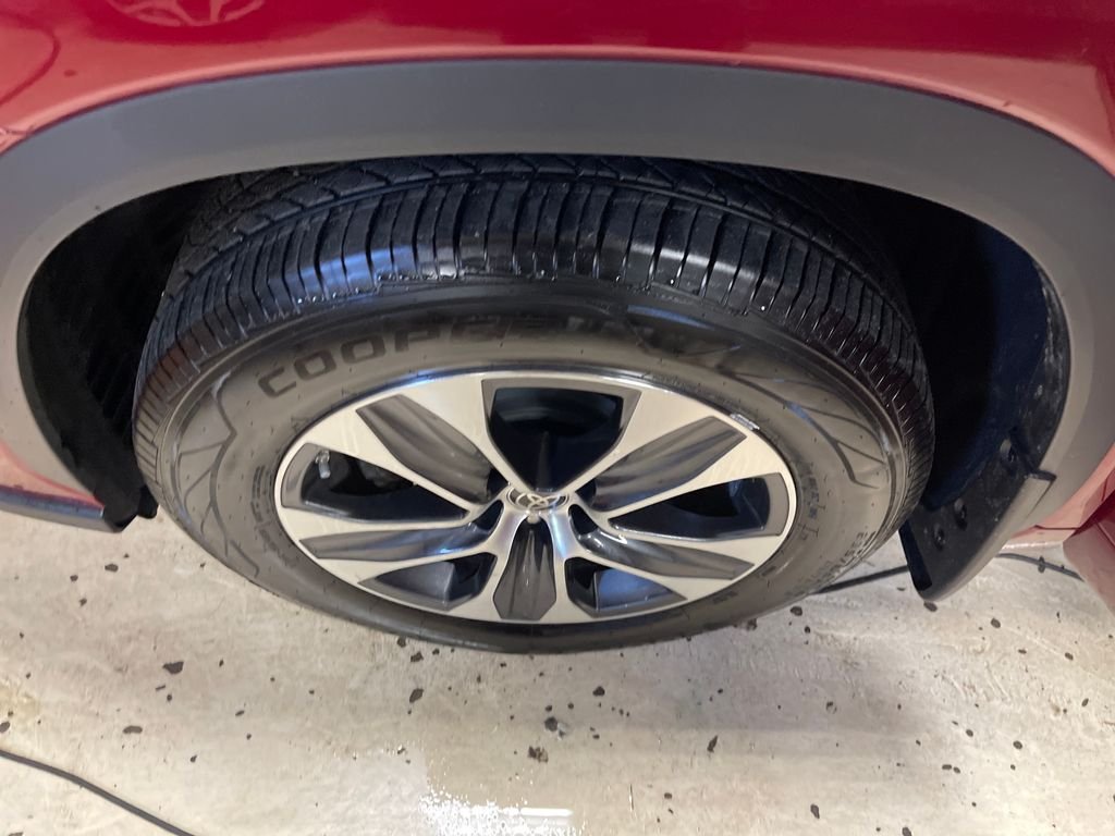 Used 2021 Red Toyota XLE image 10