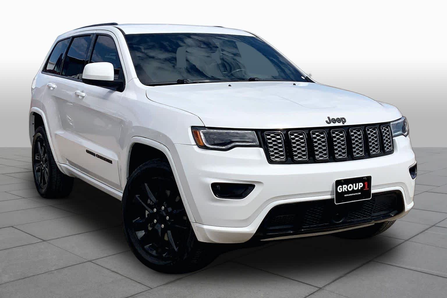 Certified Used 2021 Bright White Clearcoat Jeep Laredo X image 3