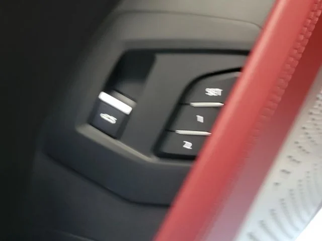 Used 2020  Lamborghini Base image 33