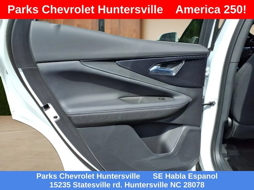 New 2026 Summit White Chevrolet LT image 24