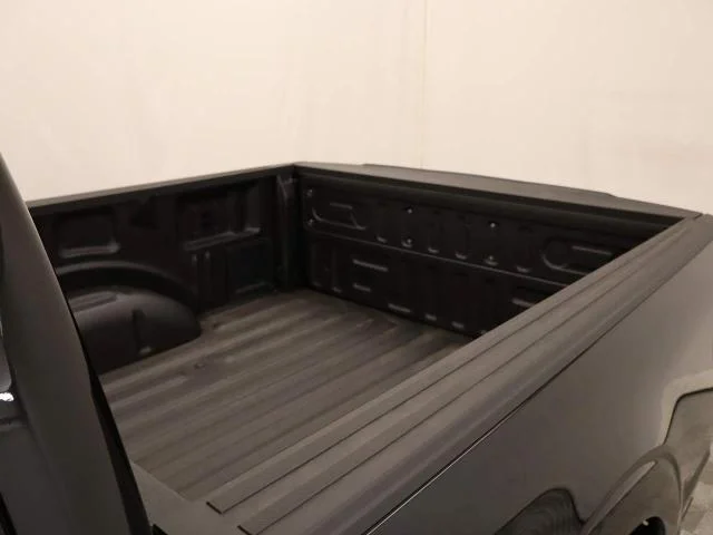 New 2026 Agate Black Metallic Ford XLT image 24