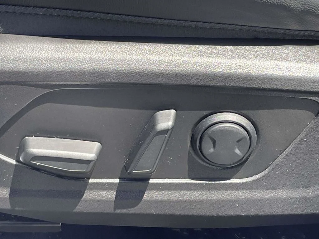 Certified Used 2024 Blue Hyundai Limited image 28