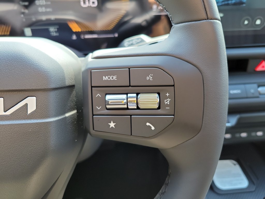 New 2027 Terrain Brown Kia X-Line S image 28