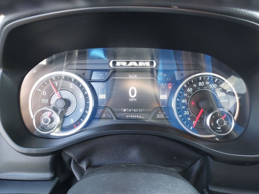 Used 2020 Black Ram Laramie image 18