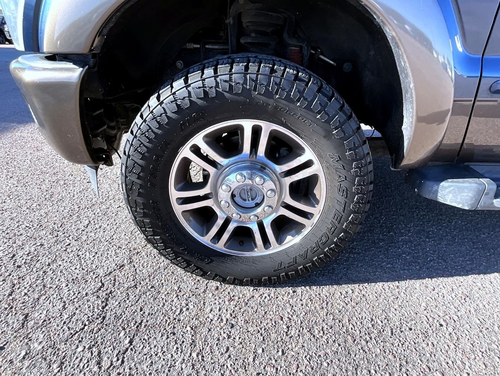 Used 2016 Blue Ford King Ranch image 22