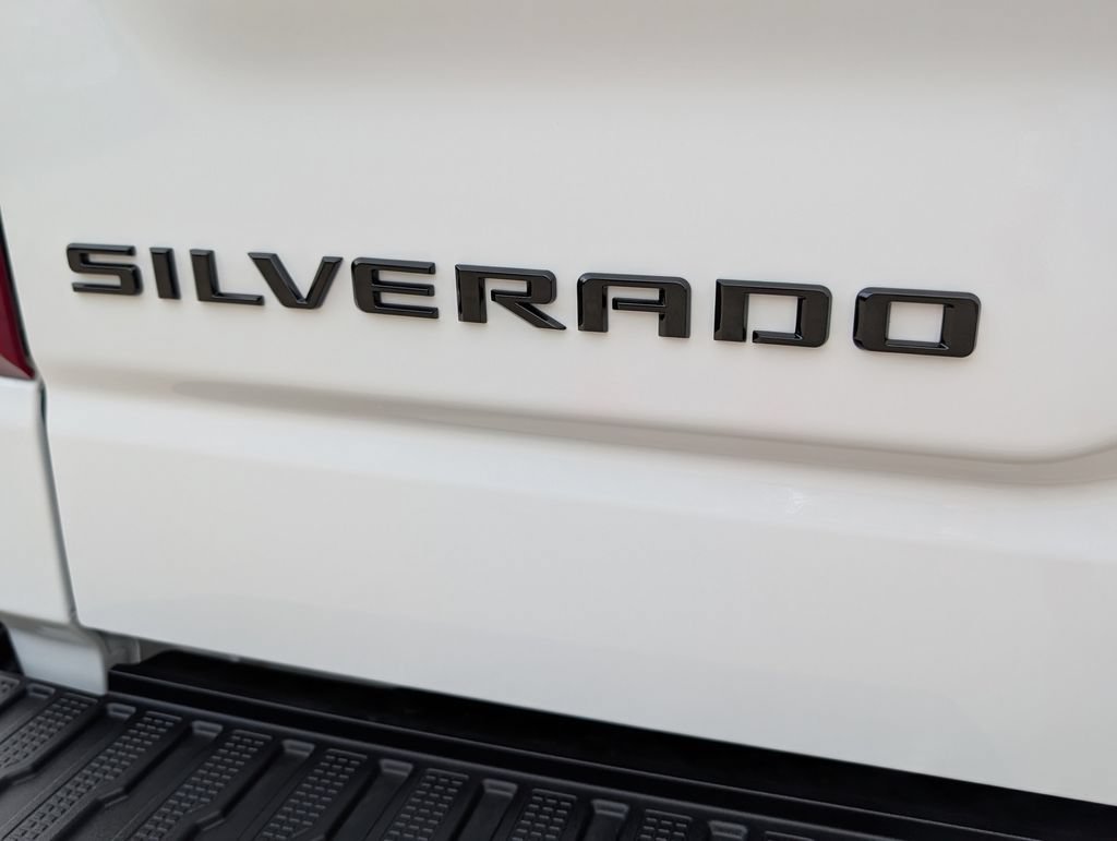 2025 Chevrolet Silverado 1500 ZR2 - Photo 37