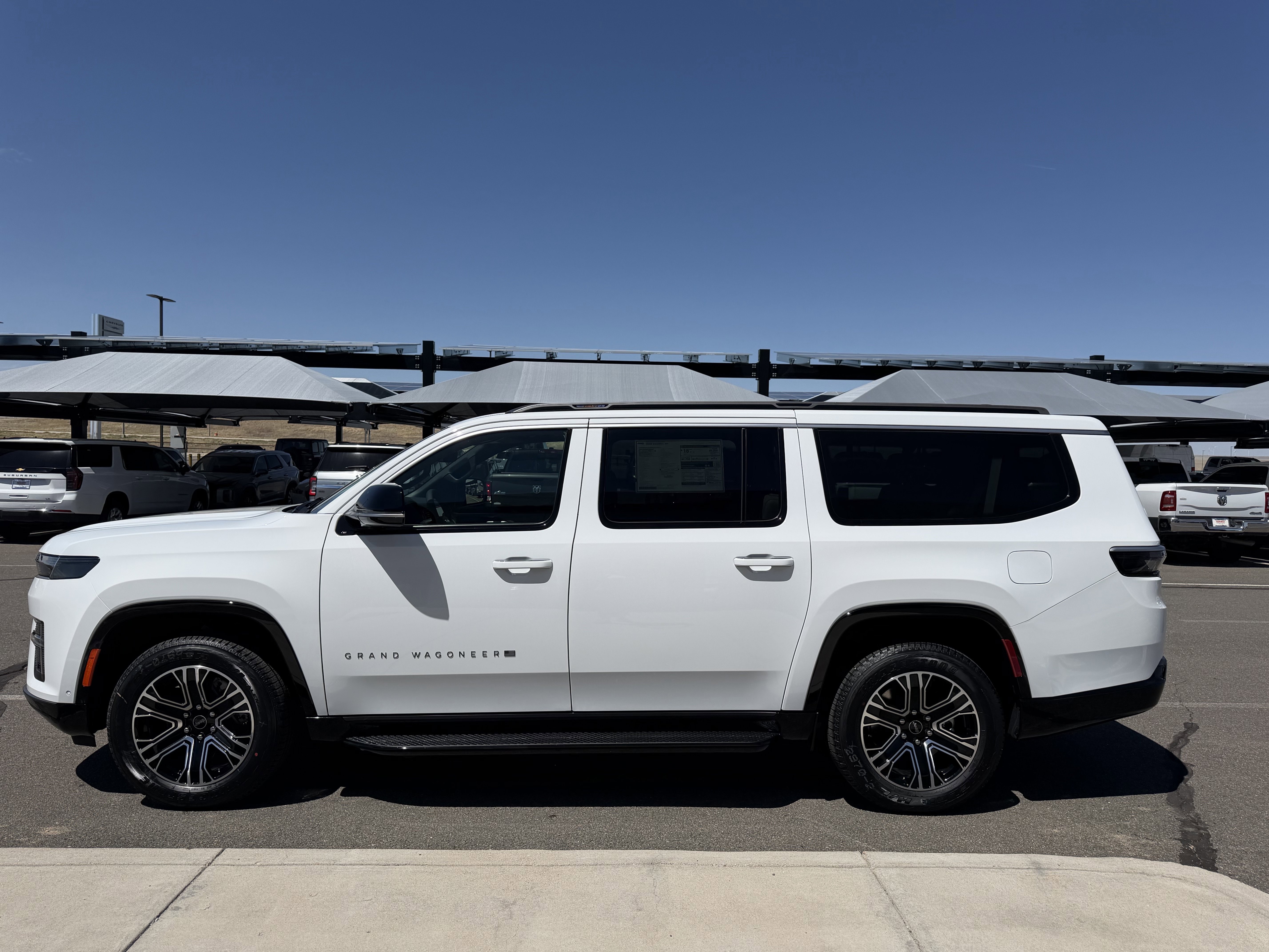 New 2026 Bright White Clear-Coat Exterior Paint Jeep  image 5