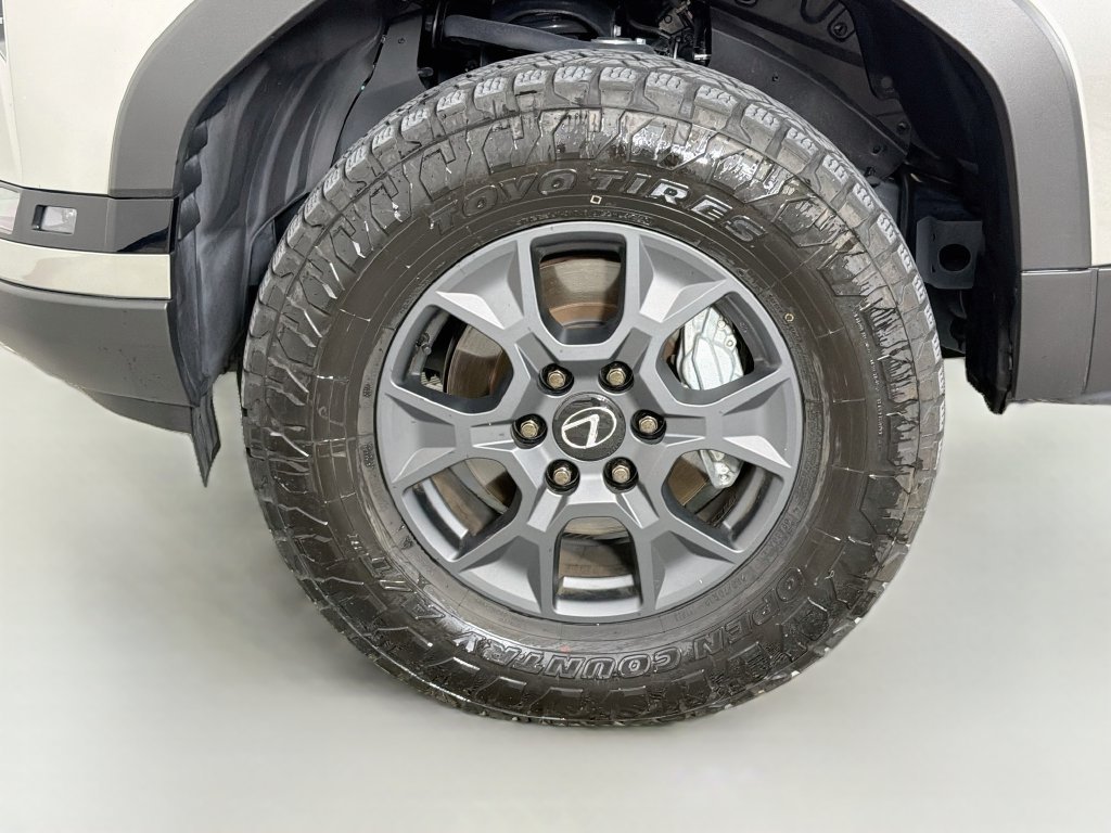 Used 2026 Silver Lexus 550 Overtrail+ image 33