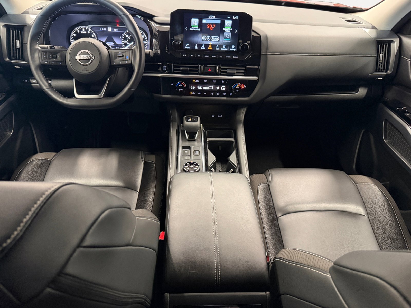 Used 2025 Scarlet Ember Tintcoat Nissan SL image 3