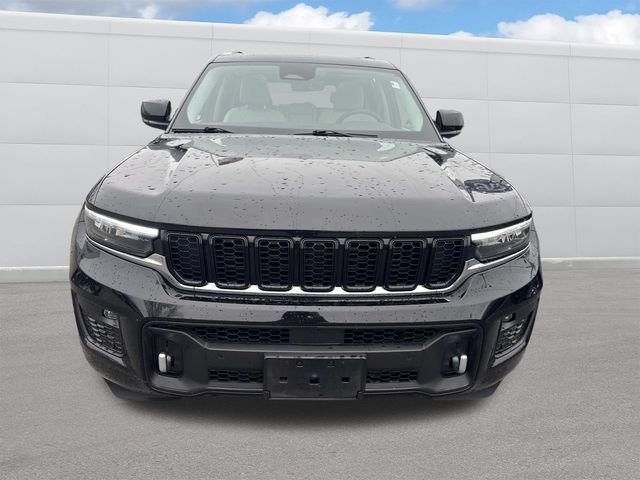 Used 2023 Diamond Black Jeep Overland image 12