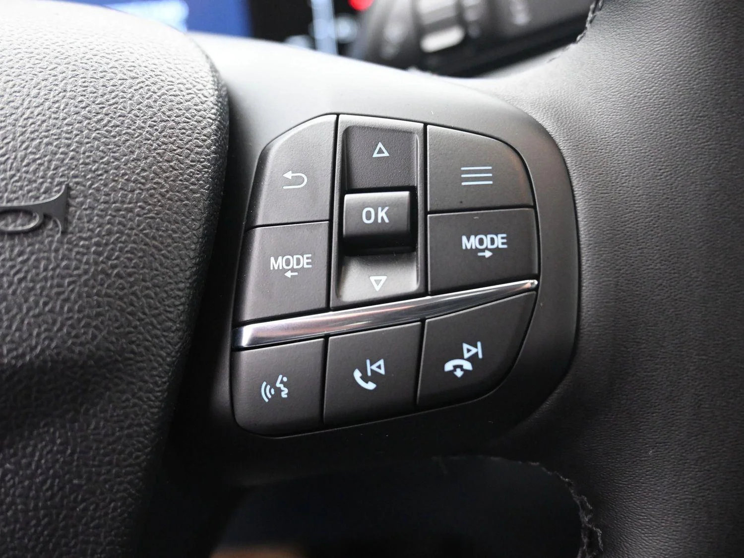 New 2026 Azure Gray Metallic Tri-Coat Ford XLT image 25