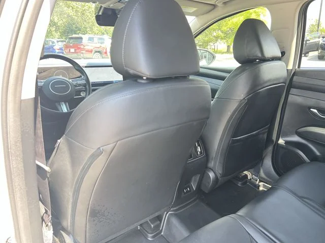 Used 2025 White Hyundai SEL Convenience image 37