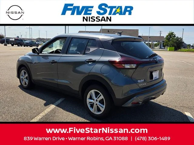 Used 2025 Gray Nissan S image 9