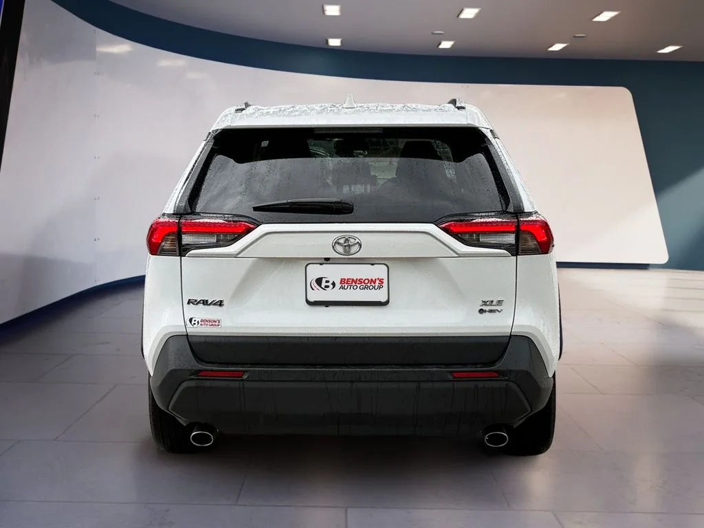 Used 2025 White Toyota XLE image 4