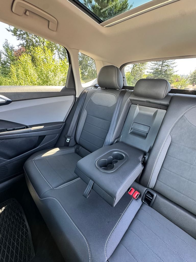 Used 2024 Platinum Gray Metallic Volkswagen 1.5T SE image 25