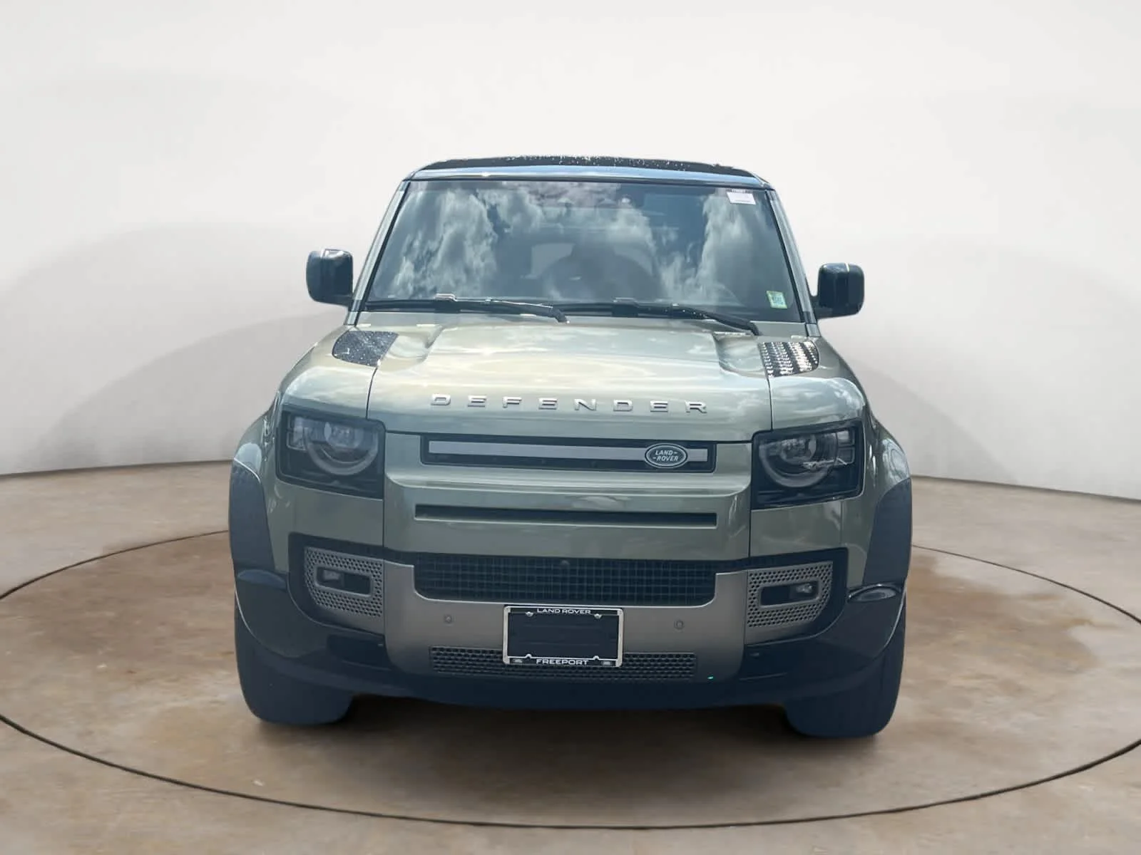 Certified Used 2024 Pangea Green Metallic Land Rover X-Dynamic SE image 8