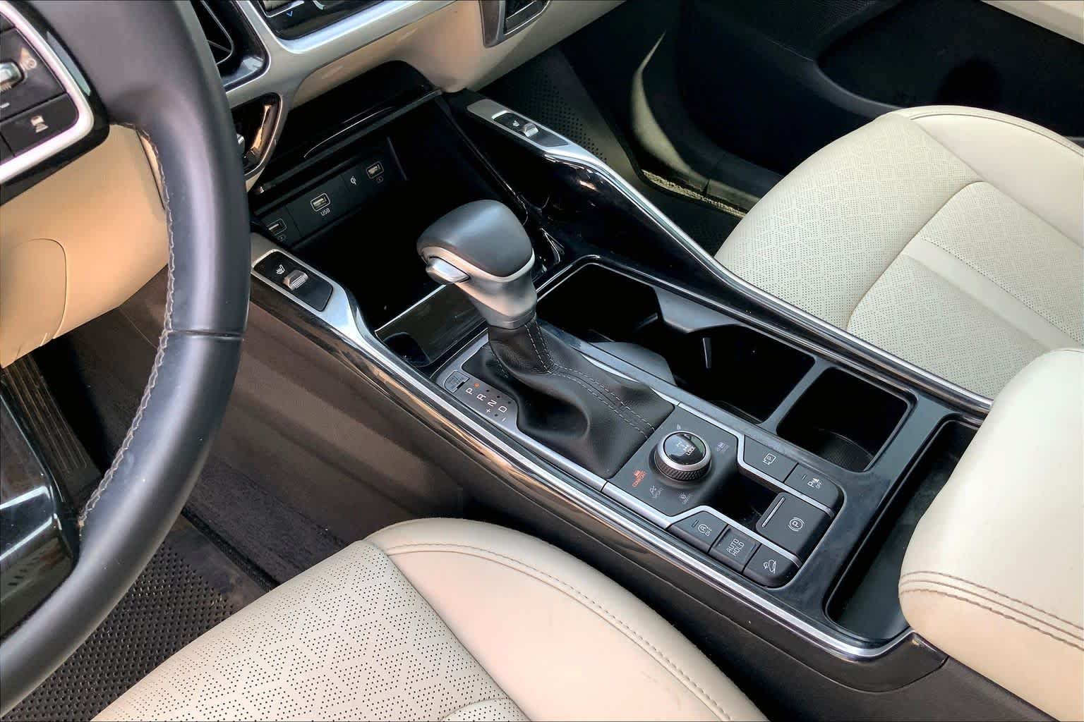 Used 2023 Gravity Grey Kia SX image 17
