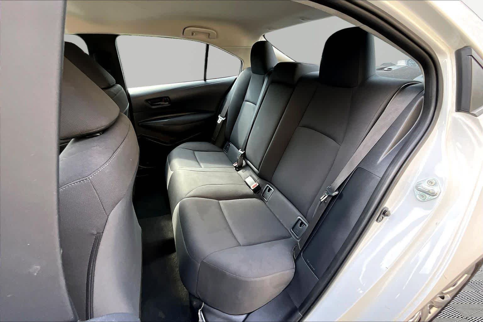 Used 2025 Ice Cap Toyota LE image 20