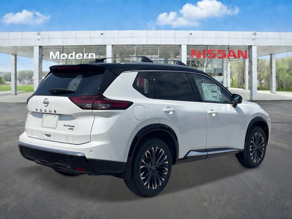 New 2026 Everest White Pearl TriCoat / Super Black Two-tone Nissan Platinum image 5
