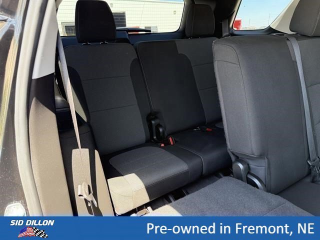 Used 2020 Mosaic Black Metallic Chevrolet LT Cloth image 10