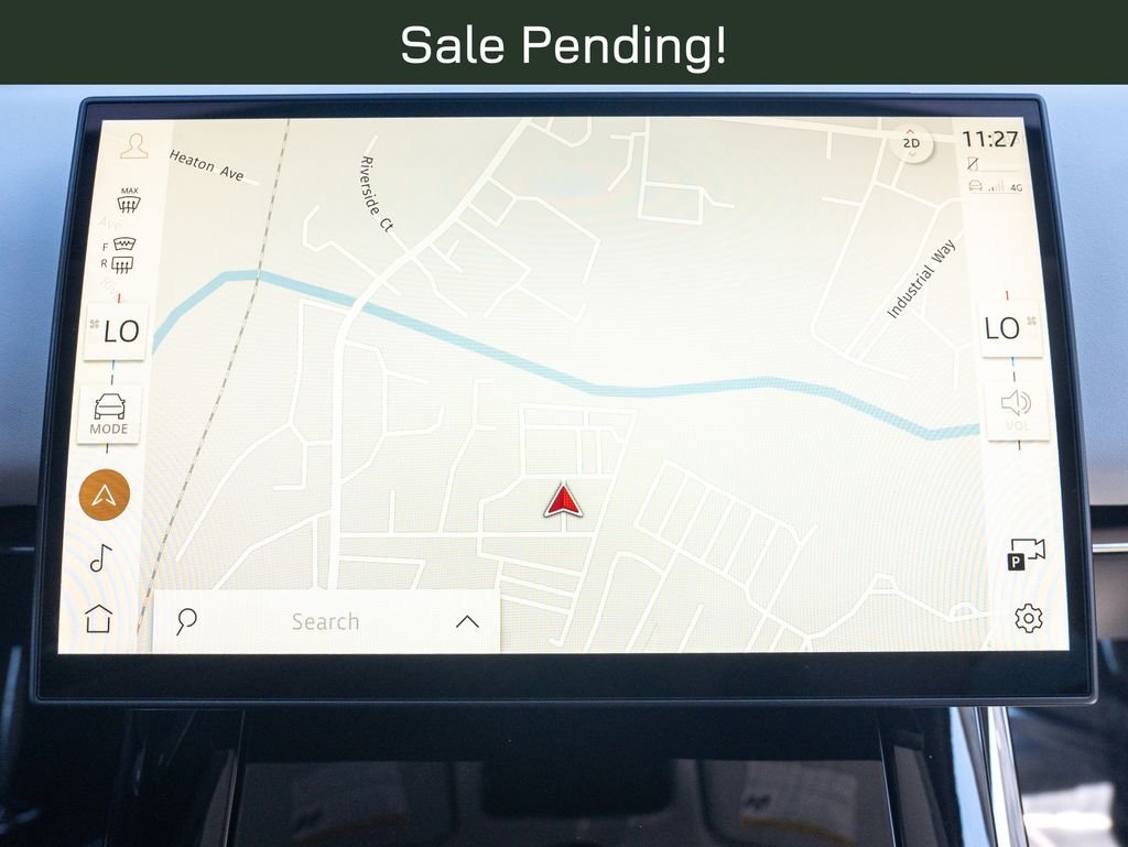 Used 2024 Green Land Rover SE image 29