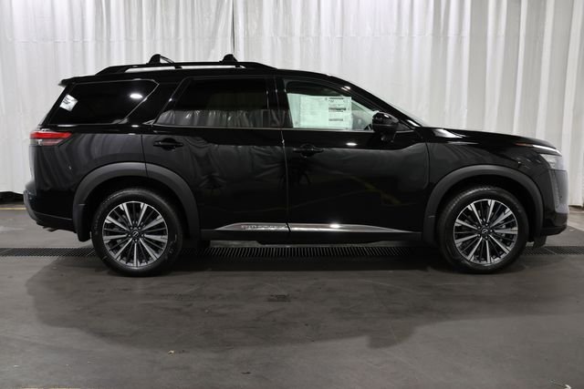 New 2026 Black Nissan Platinum image 2