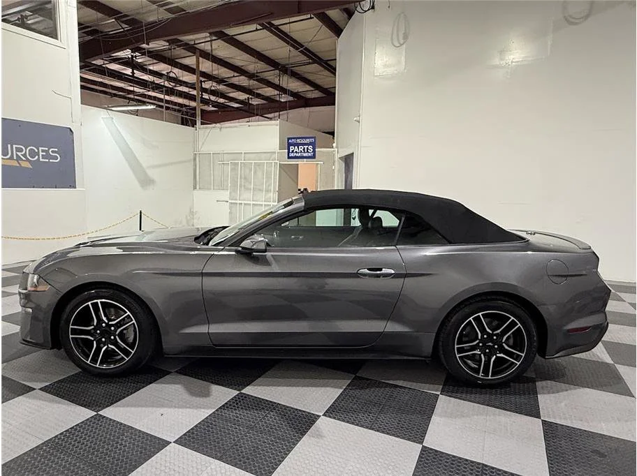 2023 Ford Mustang EcoBoost Premium - Photo 8