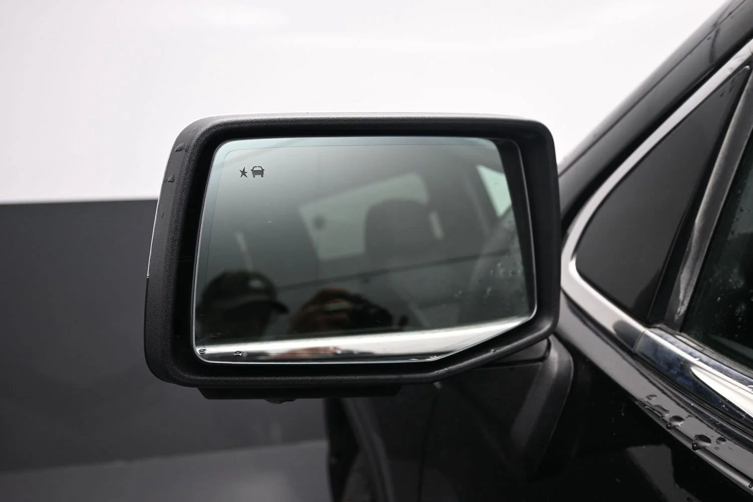 Used 2023 Onyx Black GMC Denali image 21