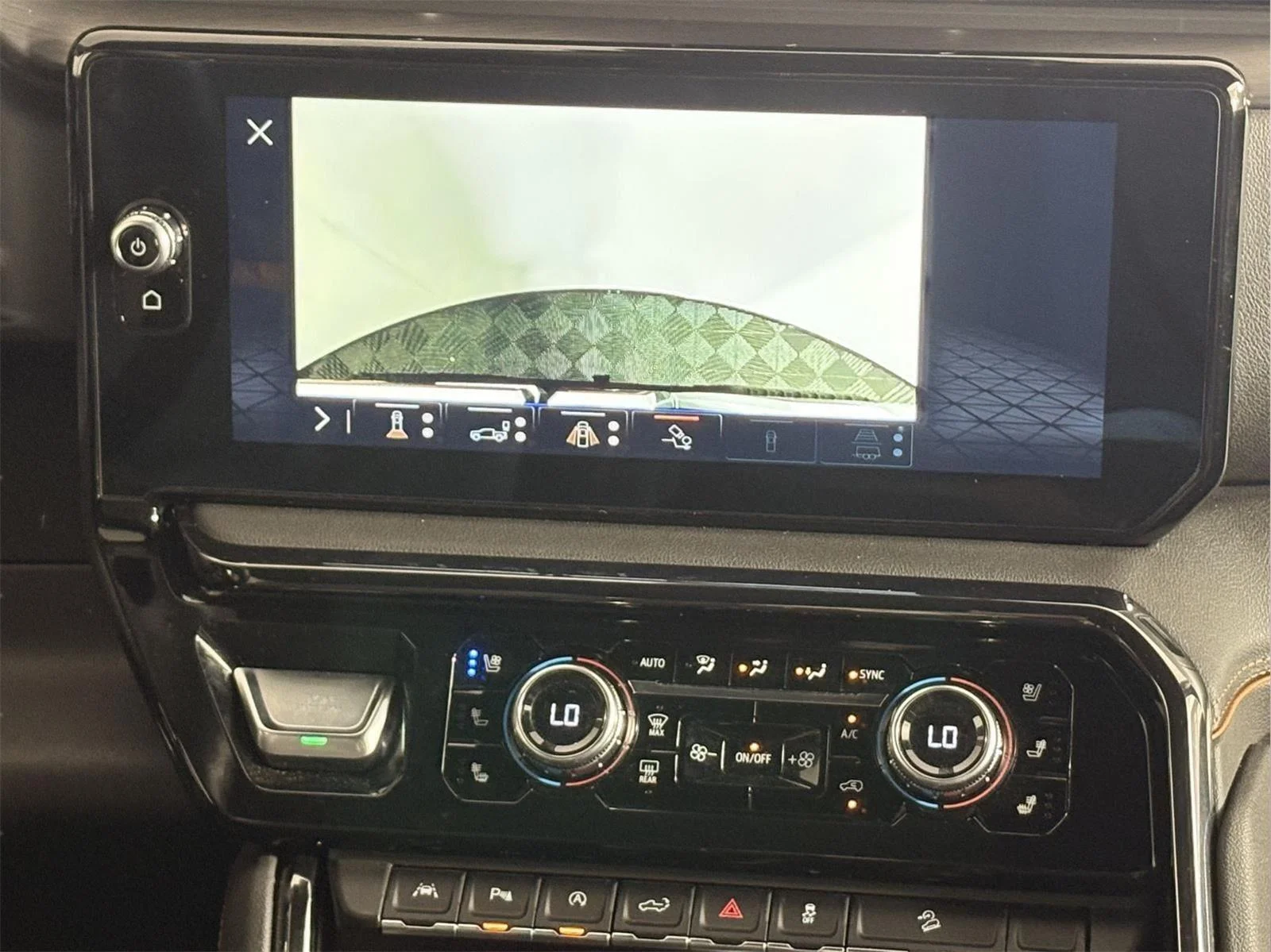 Used 2024 Onyx Black GMC AT4 image 46