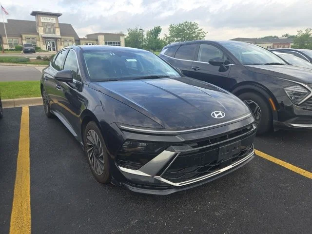 2025 Hyundai Sonata SEL's photo