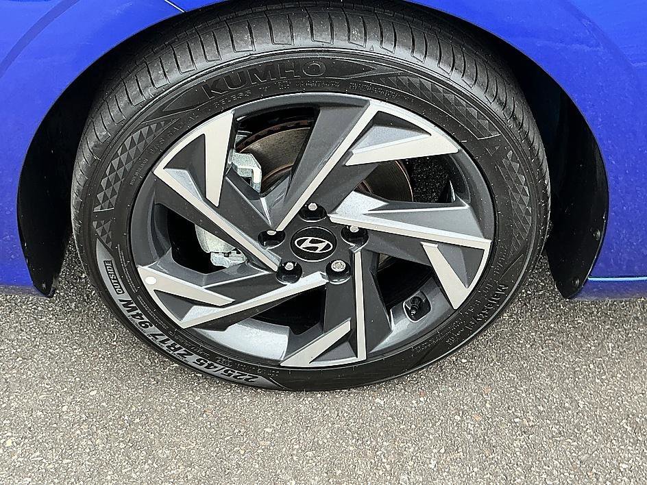 Used 2024 Intense Blue Hyundai SEL image 7
