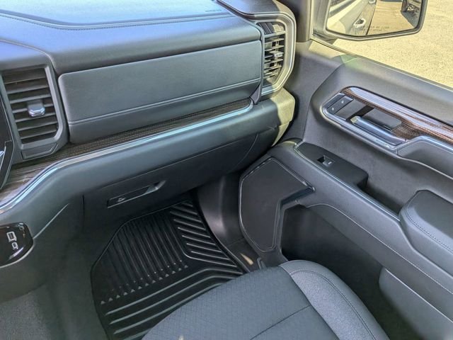 Used 2024 White Chevrolet LT image 18