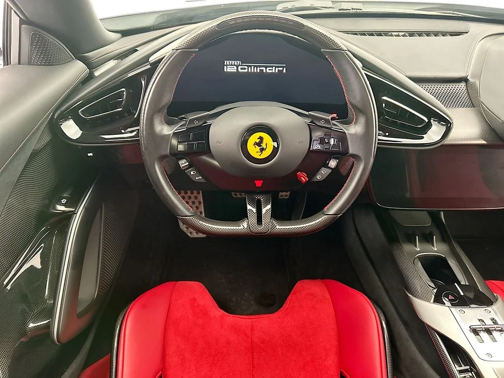 Used 2025 Bianco Artico Ferrari  image 10
