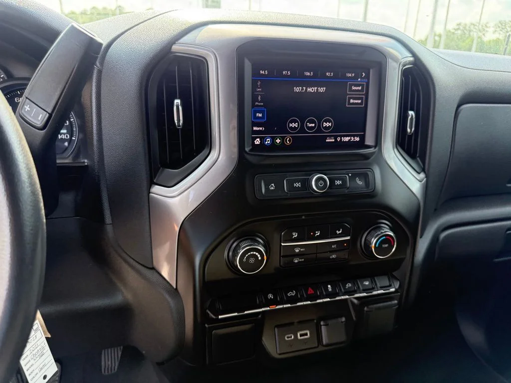 Used 2021 Gray Chevrolet Custom image 23