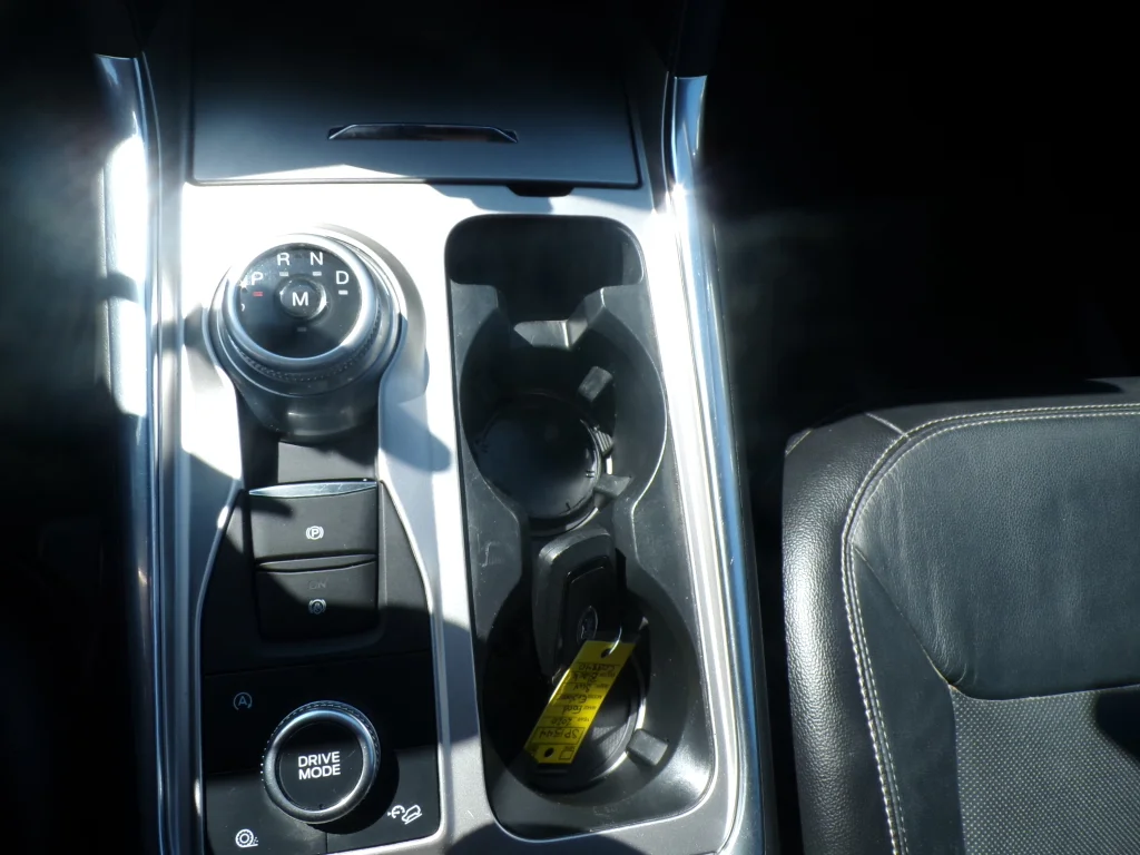 Used 2020 Agate Black Metallic Ford Limited image 26