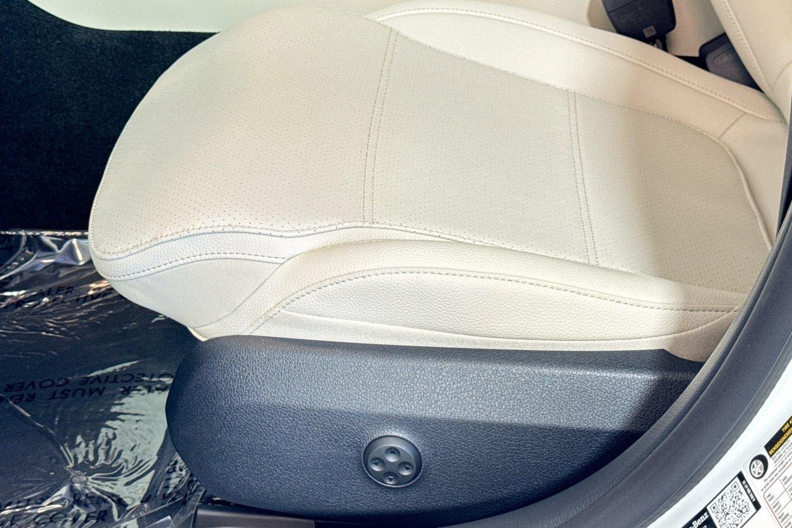 New 2026 Polar White Mercedes-Benz C 300 image 17