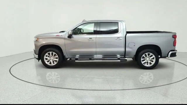 Used 2021 Gray Chevrolet LTZ image 6