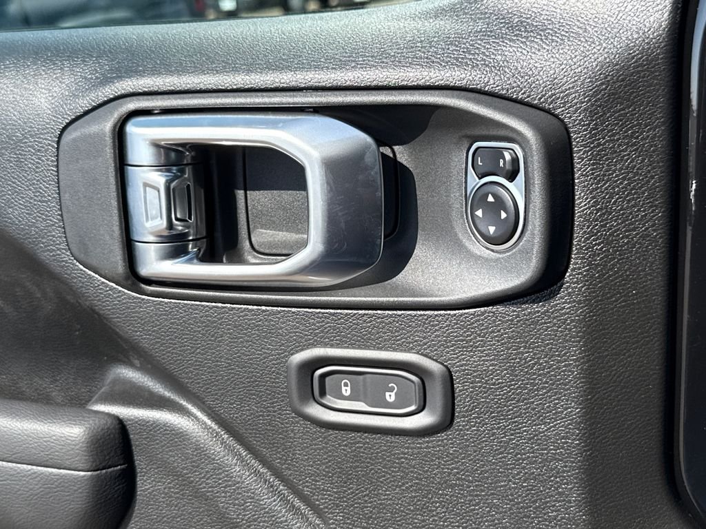 New 2026 Black Clearcoat Jeep Sport S image 25
